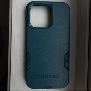OtterBox 14 Pro Commuter Series IPhone Case